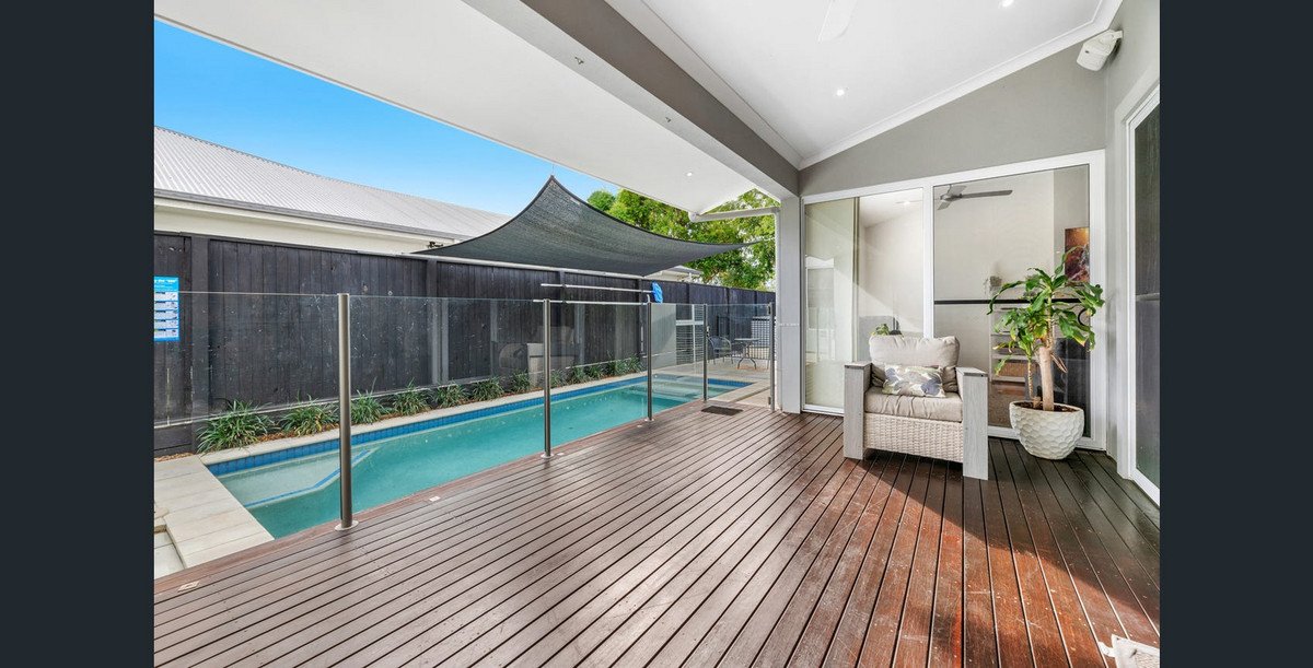 18 Peregine Crescent Coomera 16