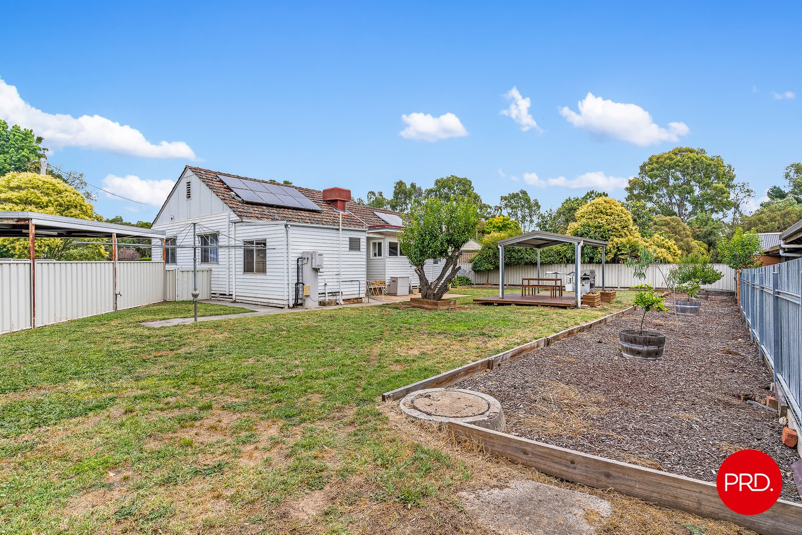 18 Pleasant Vale Crescent FLORA HILL 3