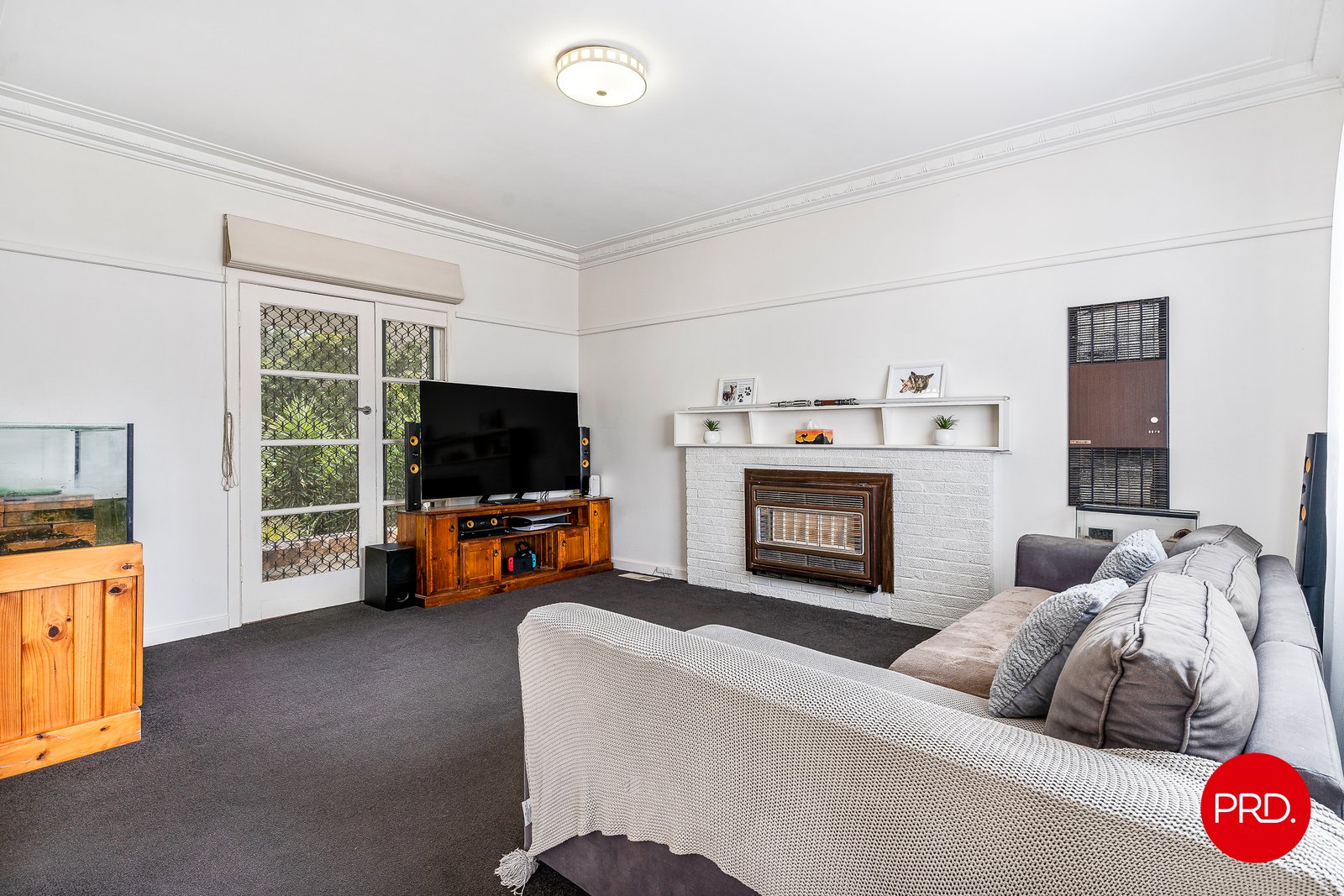 18 Pleasant Vale Crescent FLORA HILL 4