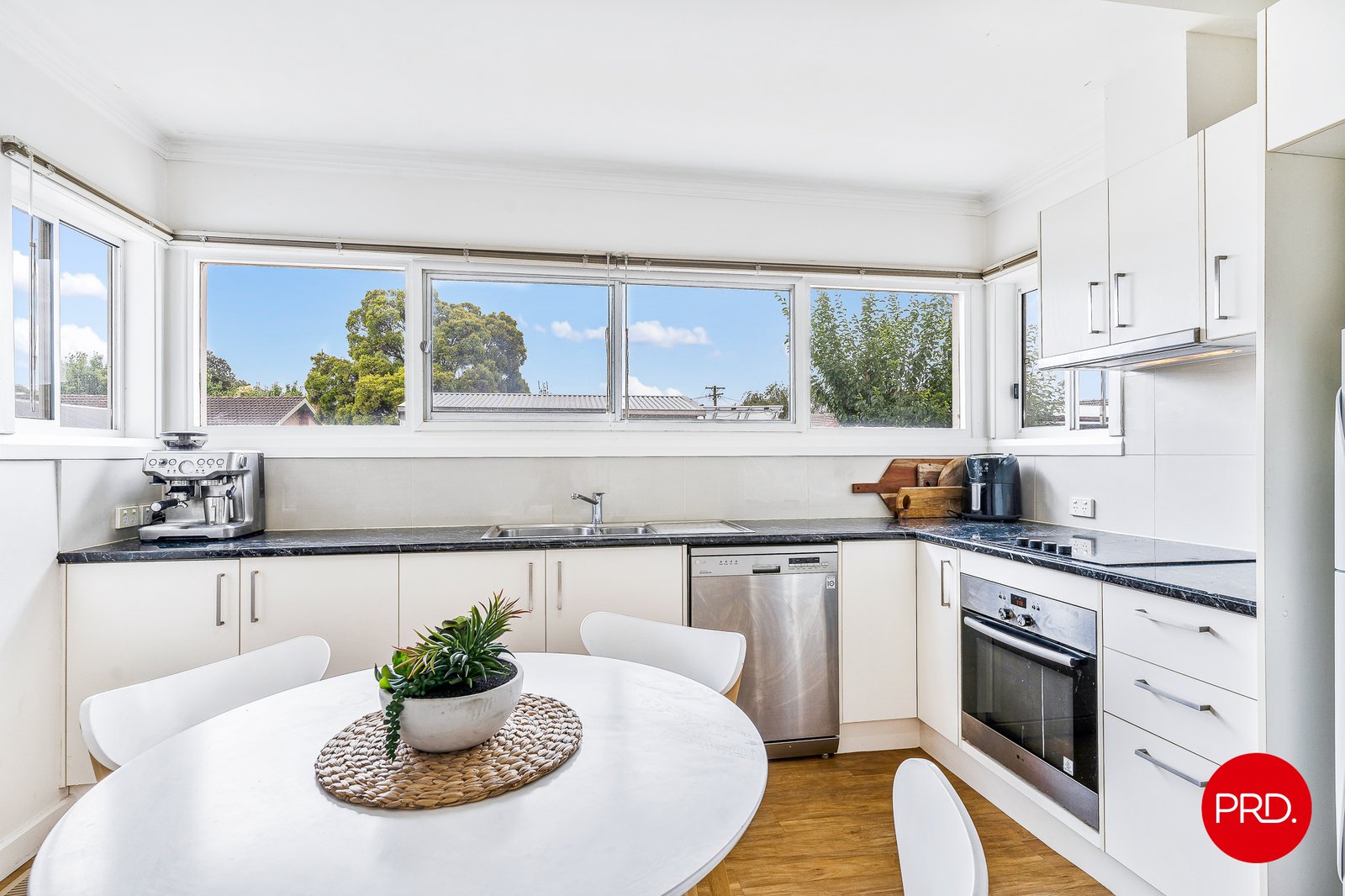 18 Pleasant Vale Crescent FLORA HILL 6