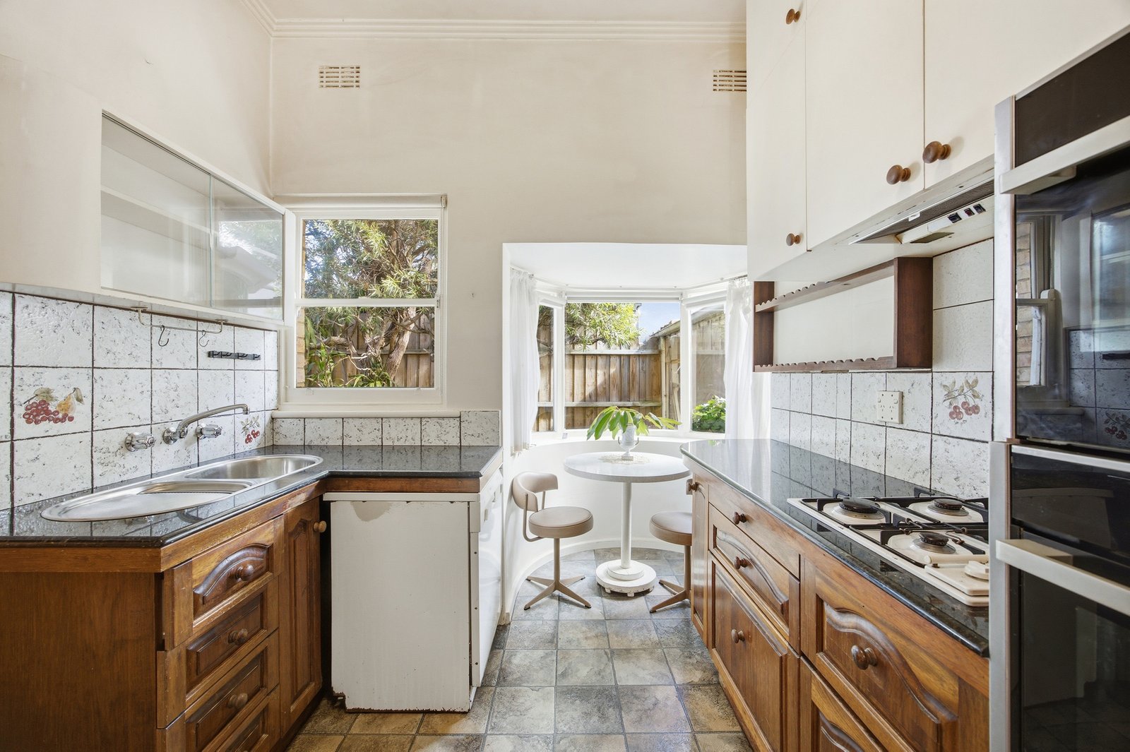 Gallery: 18 Point Avenue