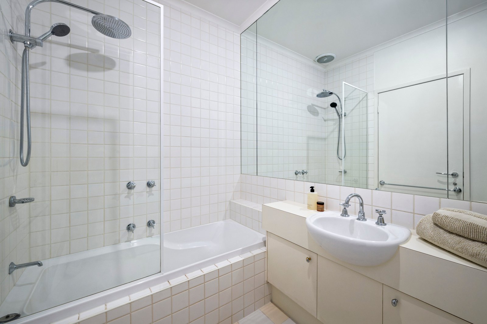 18 Portview Square, Port Melbourne, 3207