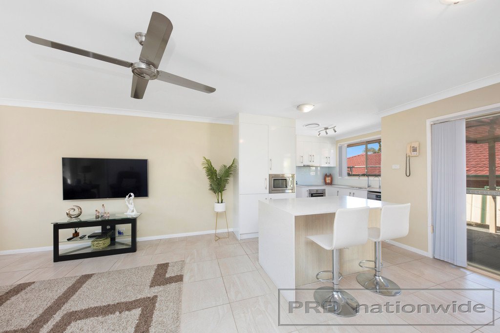 1/8 Proserpine Close ASHTONFIELD 5
