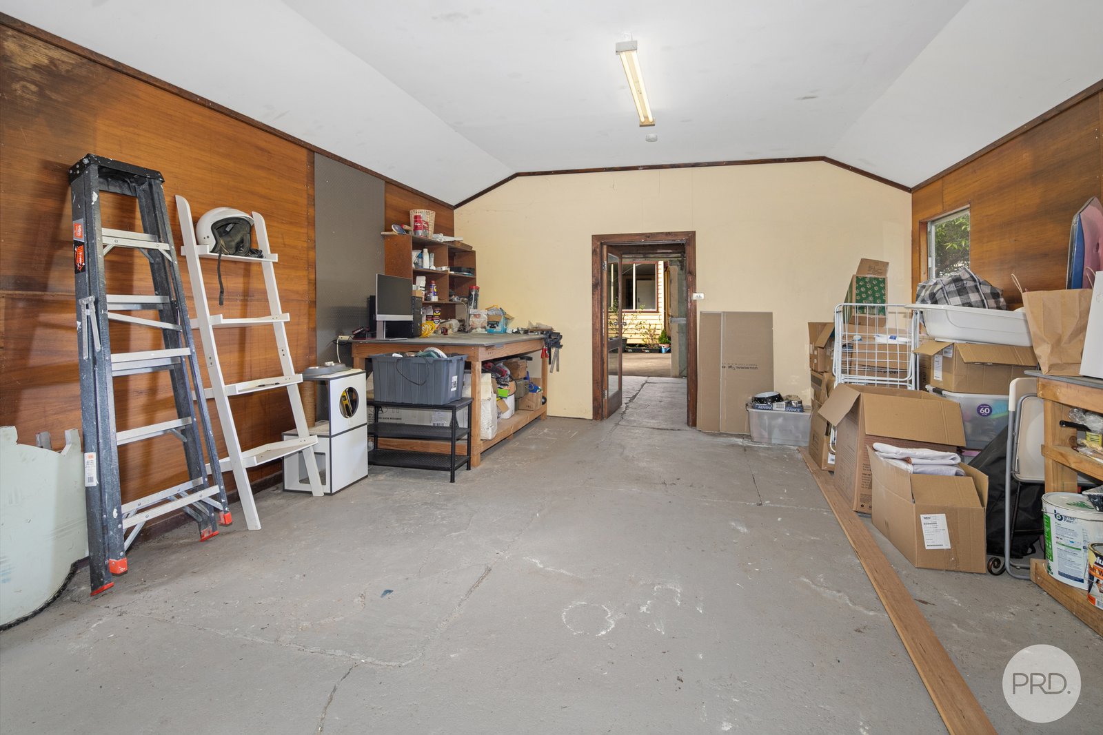 18 Queen Victoria Street NEWINGTON 14