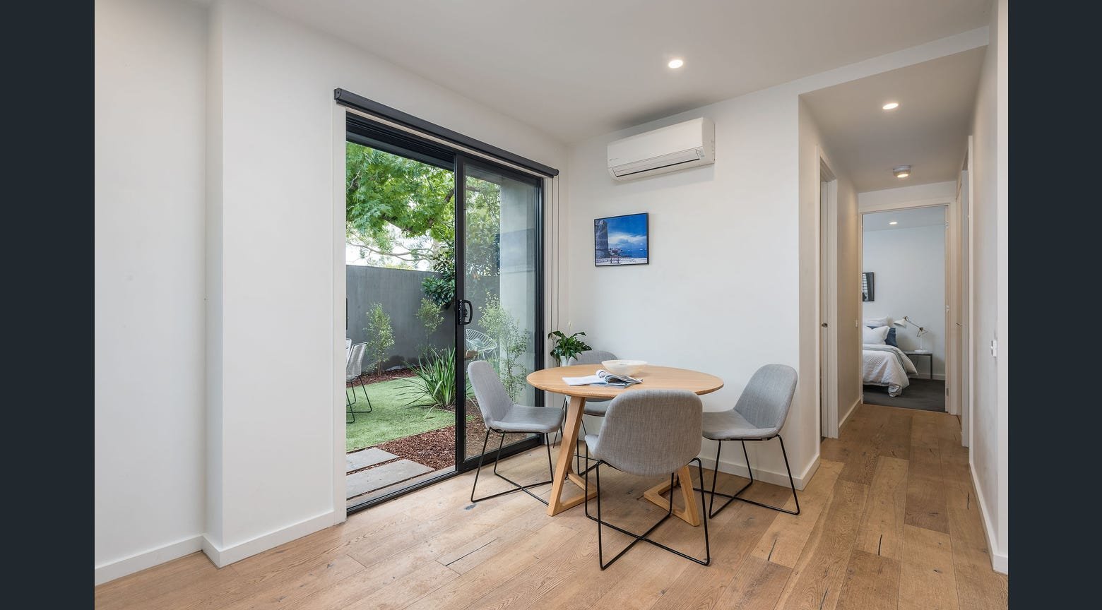 Gallery: 1/8 Railway Crescent