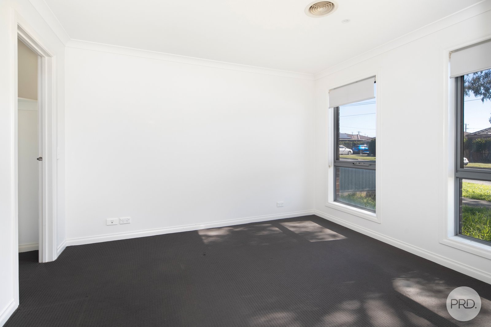 18 Regina Street MITCHELL PARK 2