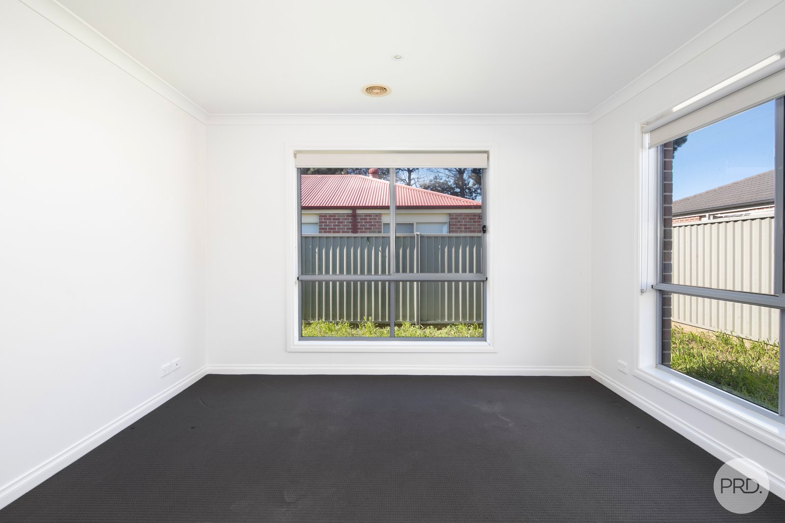 18 Regina Street MITCHELL PARK 11