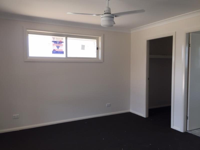 18 Reginald Drive TAMWORTH 6