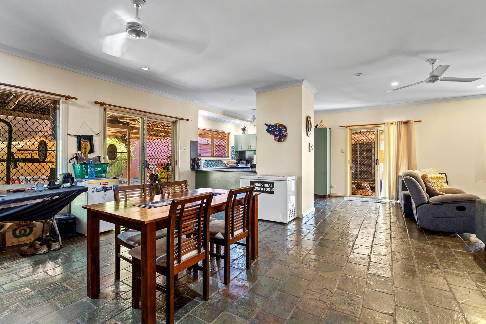 18 Reid Road CABLE BEACH 6