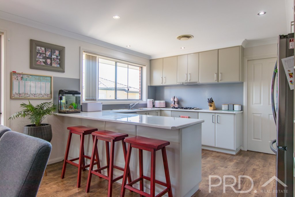 18 Ridge Street TUMUT 5