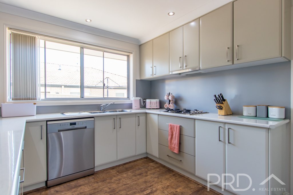 18 Ridge Street TUMUT 6