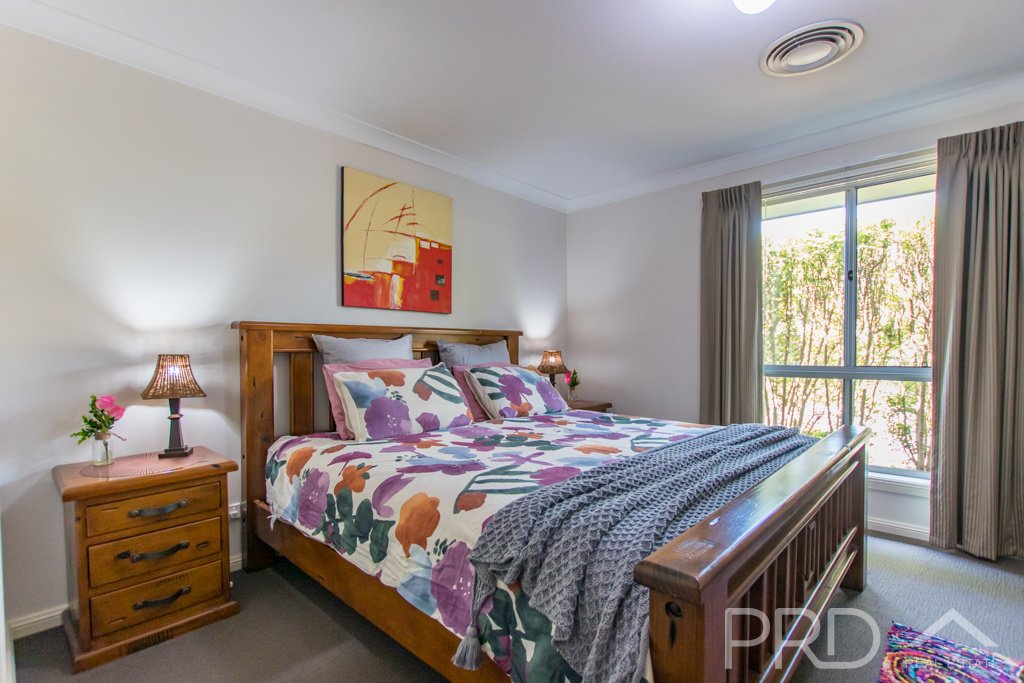 18 Ridge Street TUMUT 8