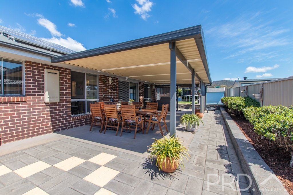 18 Ridge Street TUMUT 17