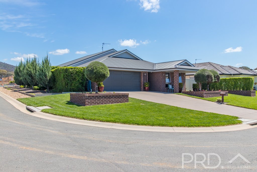 18 Ridge Street TUMUT 22
