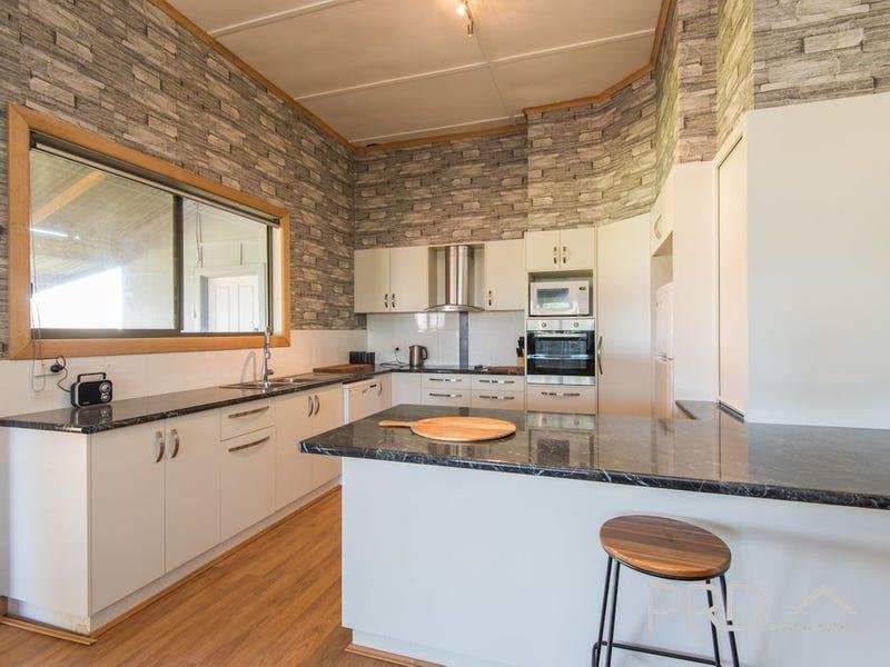 18 Ritchie Street OUYEN 4