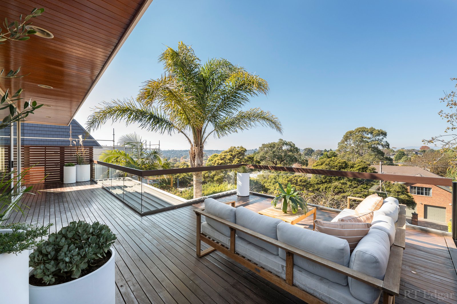 Real Estate and Property in 18 Robert Street, Balwyn North, VIC