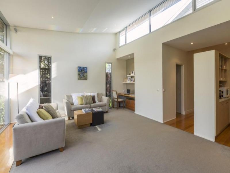 Gallery: 18 Rooding Street
