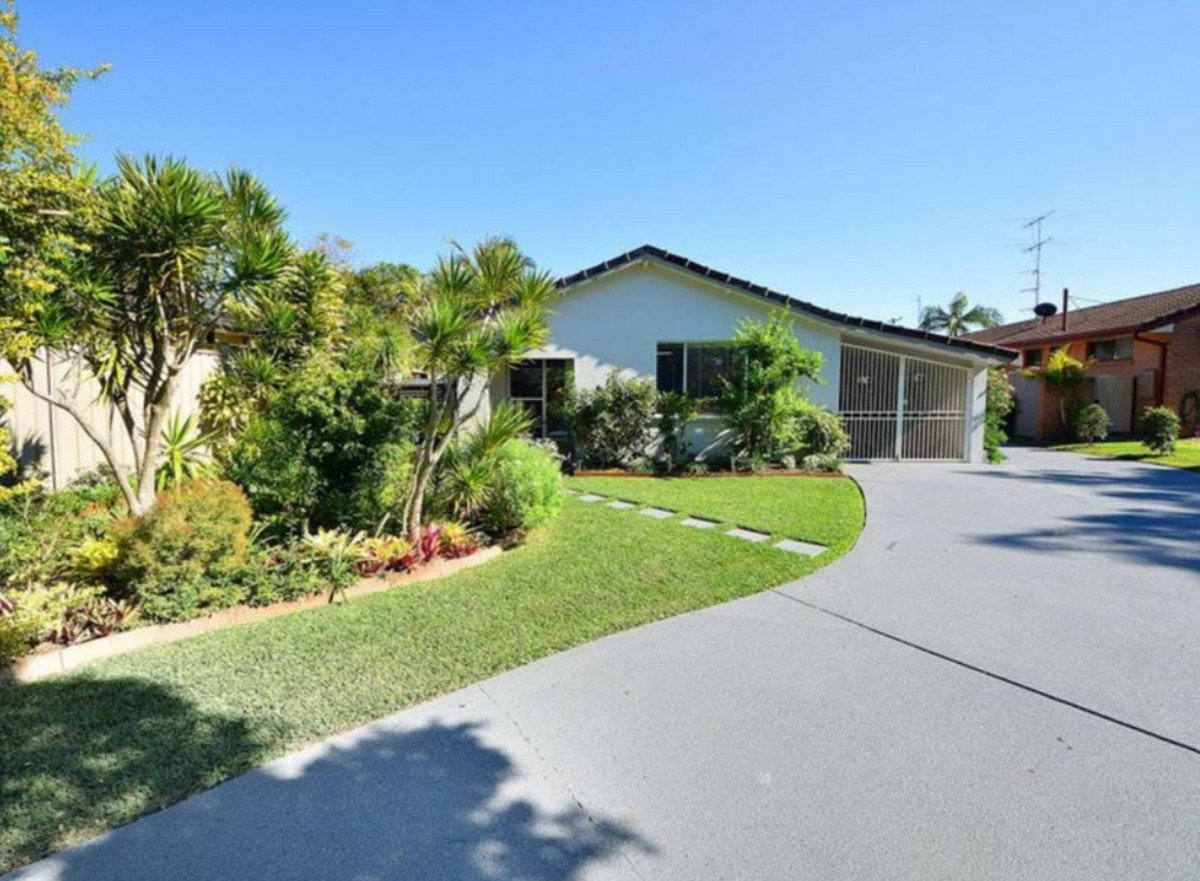 1/8 Russell Court Miami 2