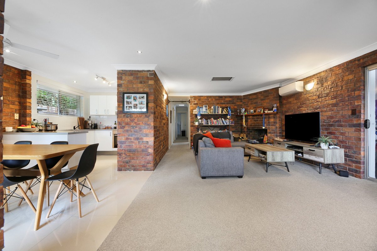 1/8 Russell Court Miami 3