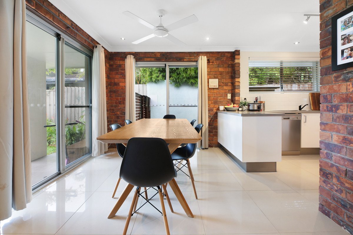 1/8 Russell Court Miami 5