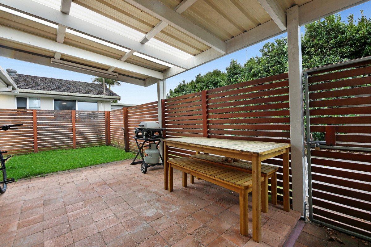1/8 Russell Court Miami 12