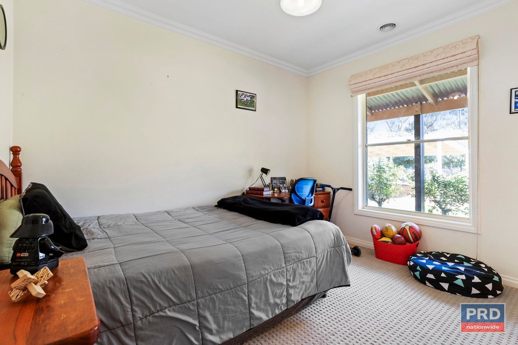 18 Ryalls Lane STRATHFIELDSAYE 16