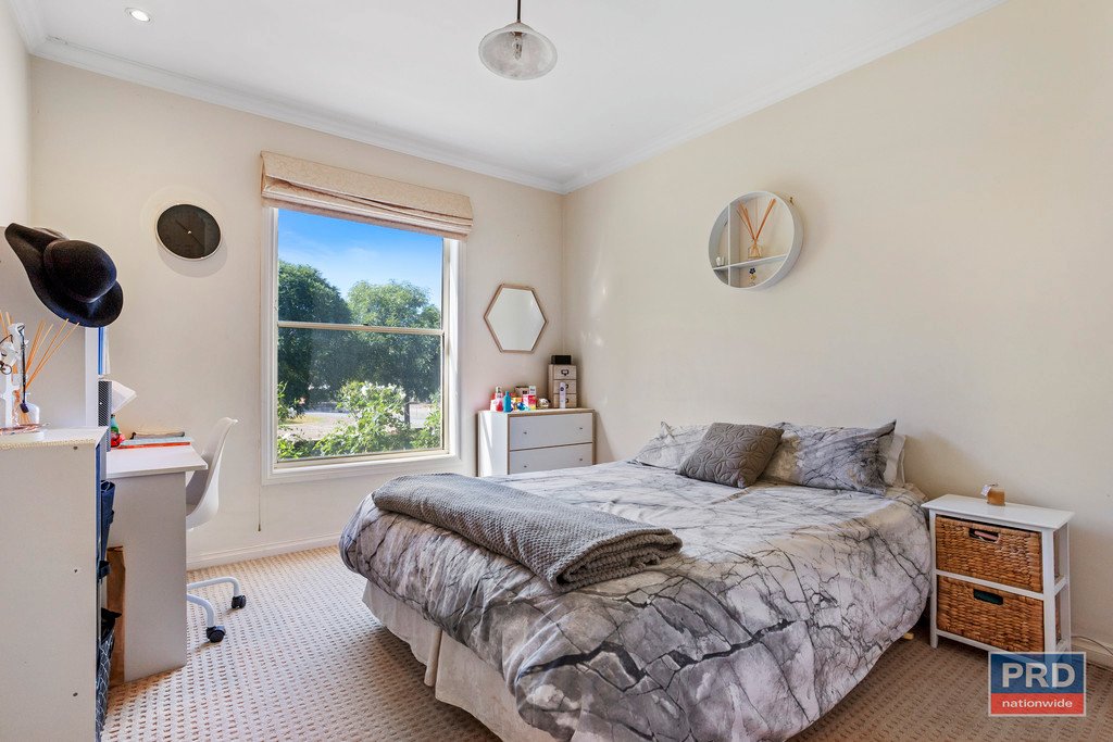 18 Ryalls Lane STRATHFIELDSAYE 17