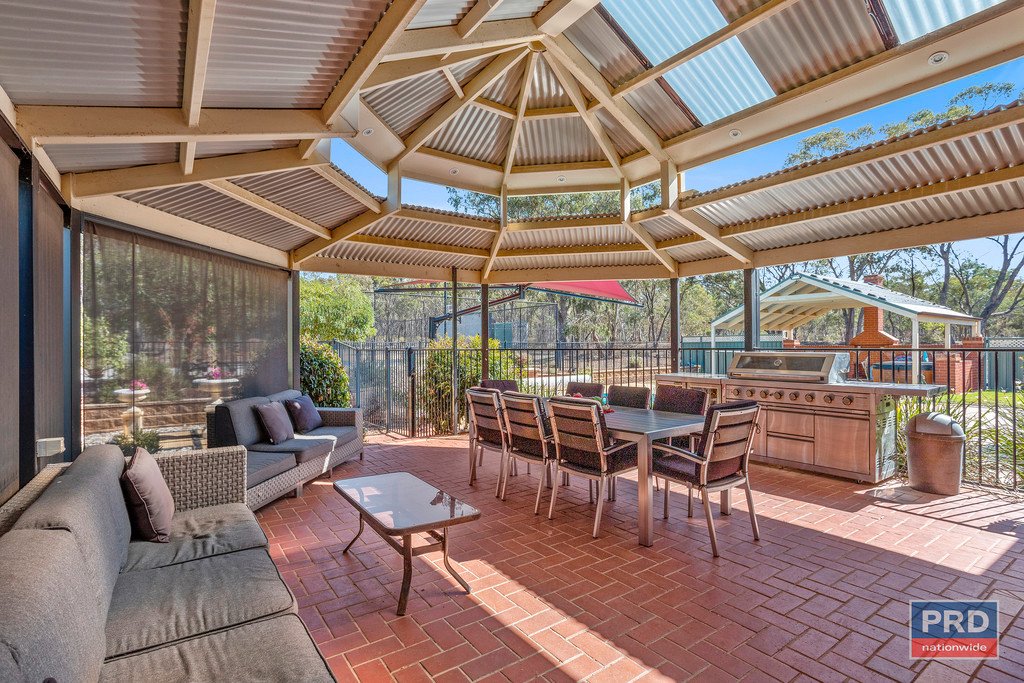 18 Ryalls Lane STRATHFIELDSAYE 23