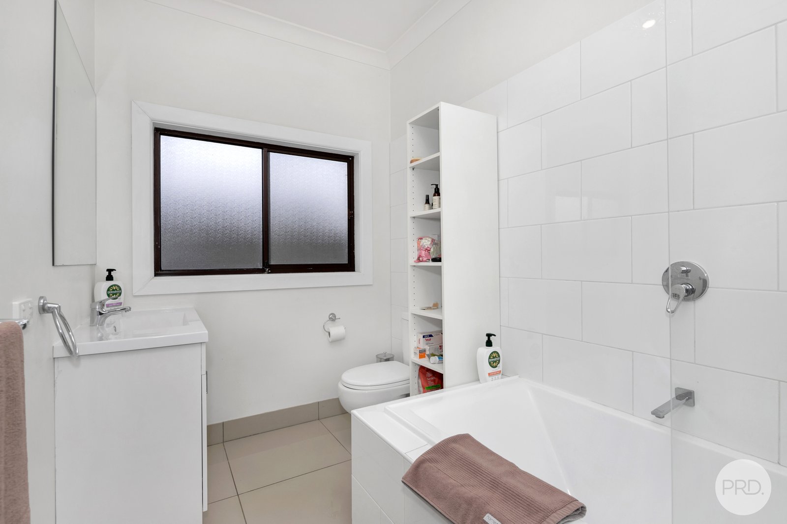 18 Salisbury Avenue NEWINGTON 9