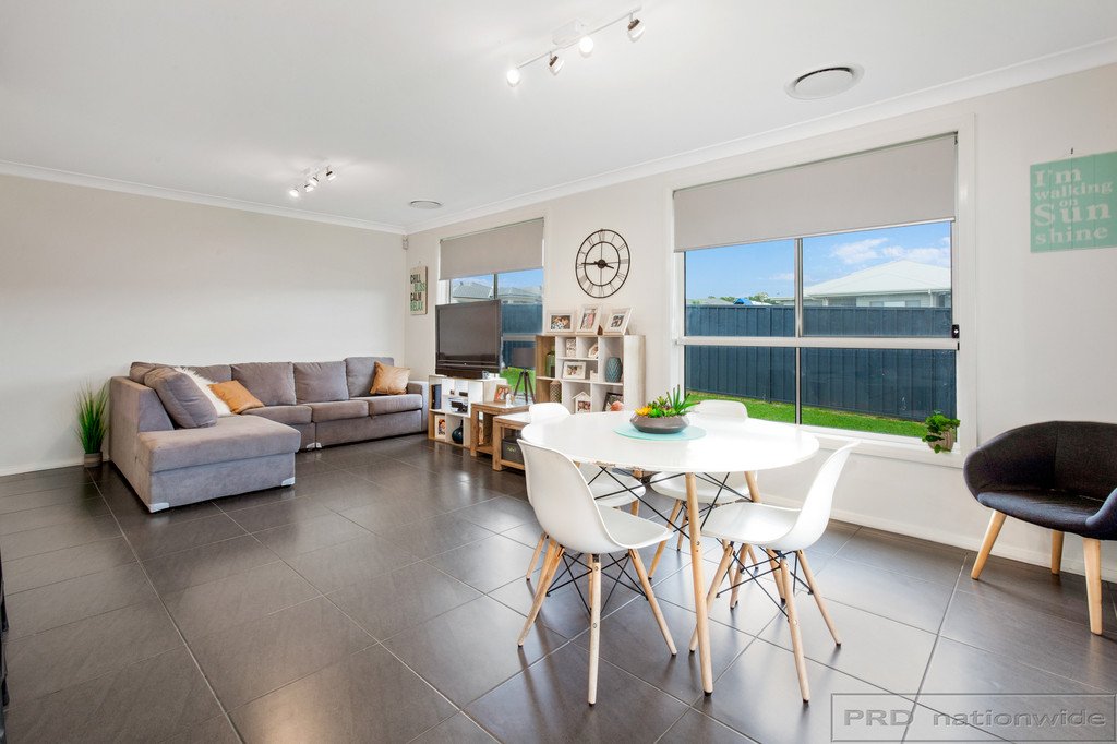 18 Sandridge Street THORNTON 10