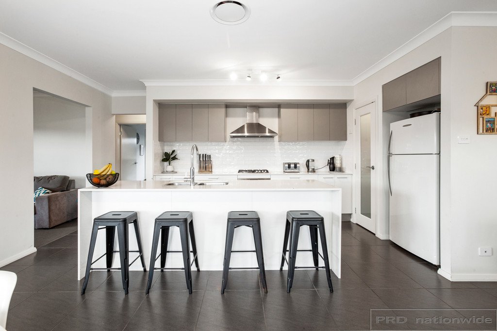 18 Sandridge Street THORNTON 11