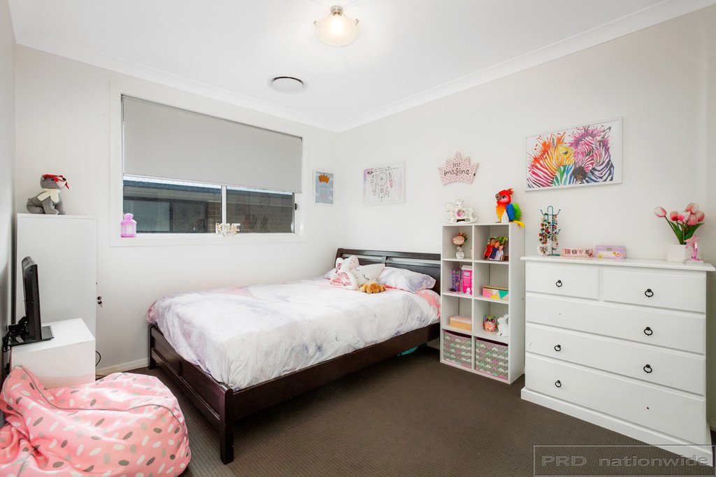 18 Sandridge Street THORNTON 17