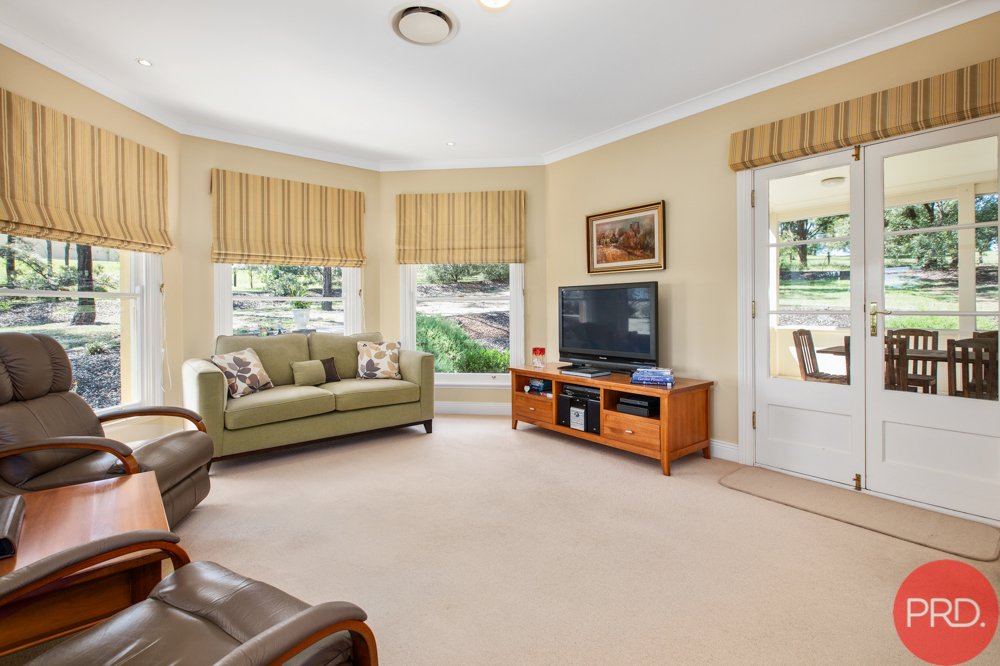 18 Sandstone Drive WINDELLA 11
