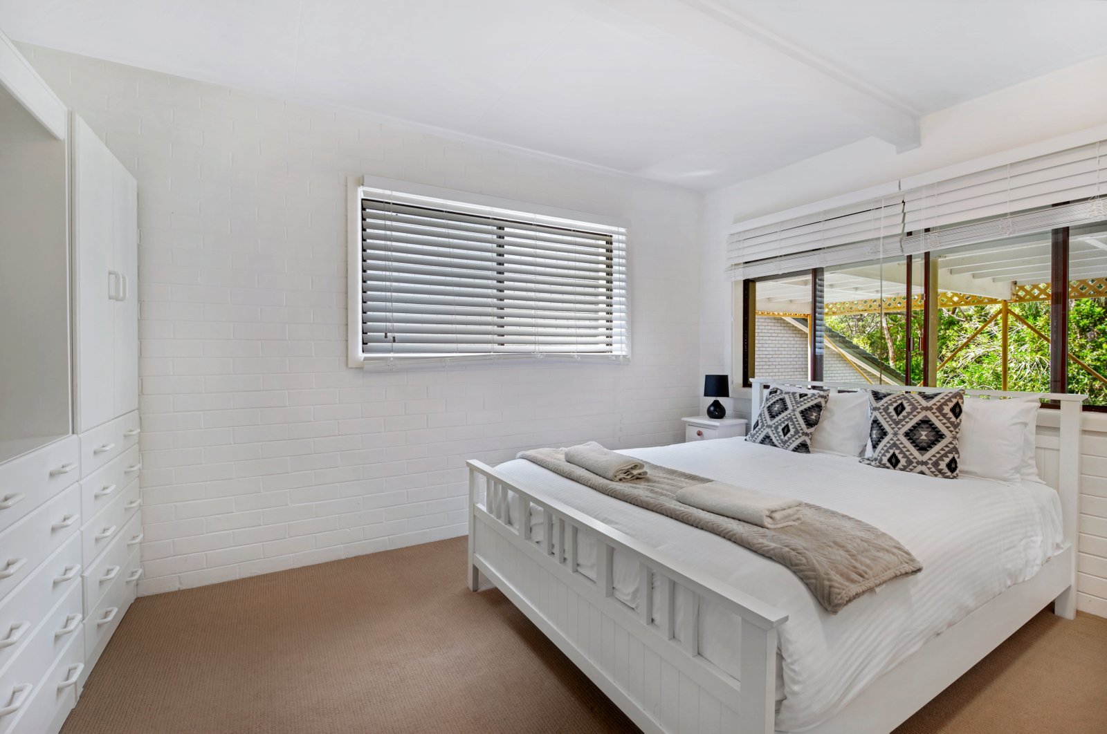 18 Sandy Beach Road KORORA 11