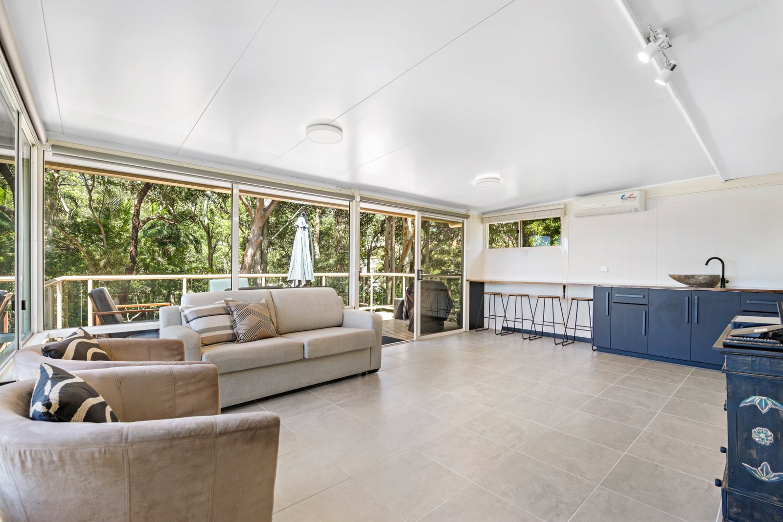 18 Sandy Beach Road KORORA 14