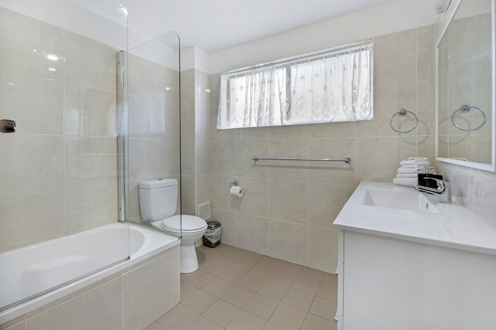 18 Sandy Beach Road KORORA 16