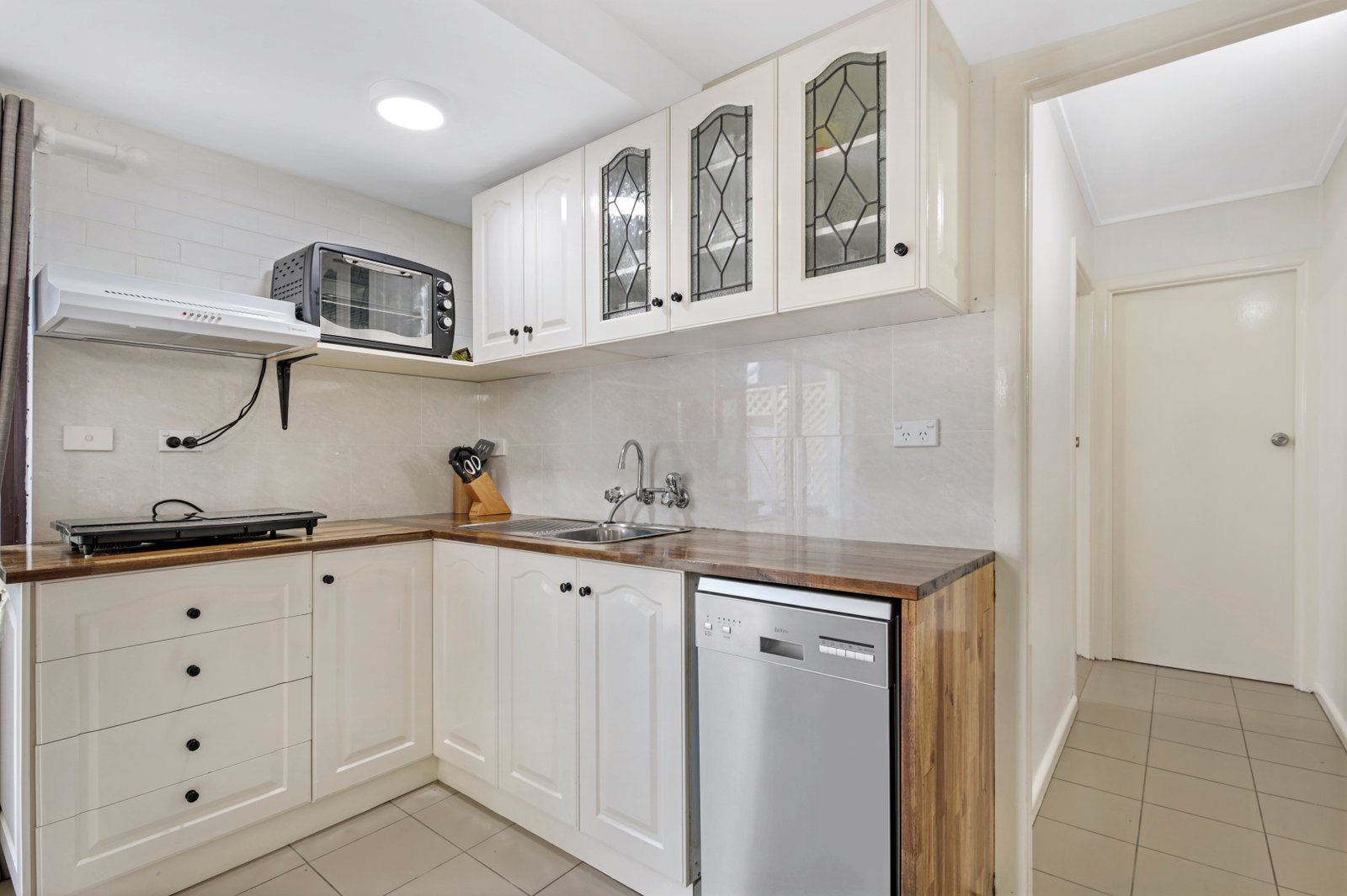 18 Sandy Beach Road KORORA 18