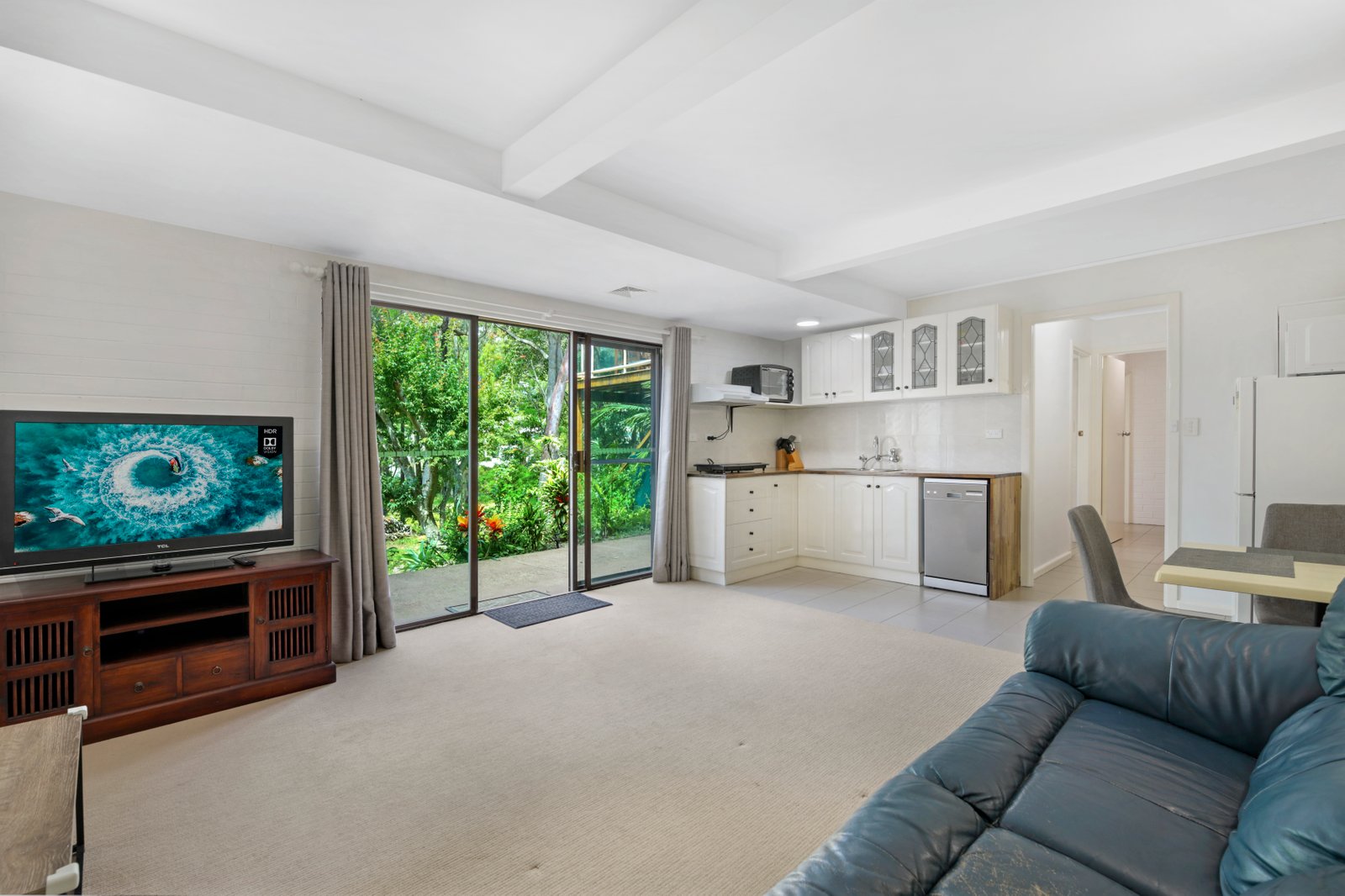 18 Sandy Beach Road KORORA 19