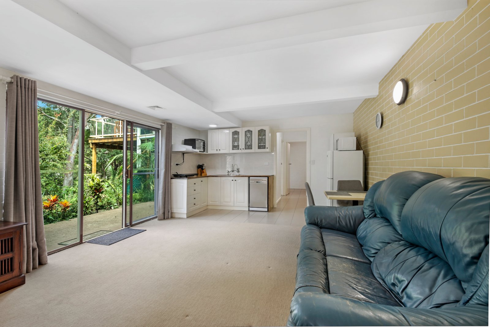 18 Sandy Beach Road KORORA 20