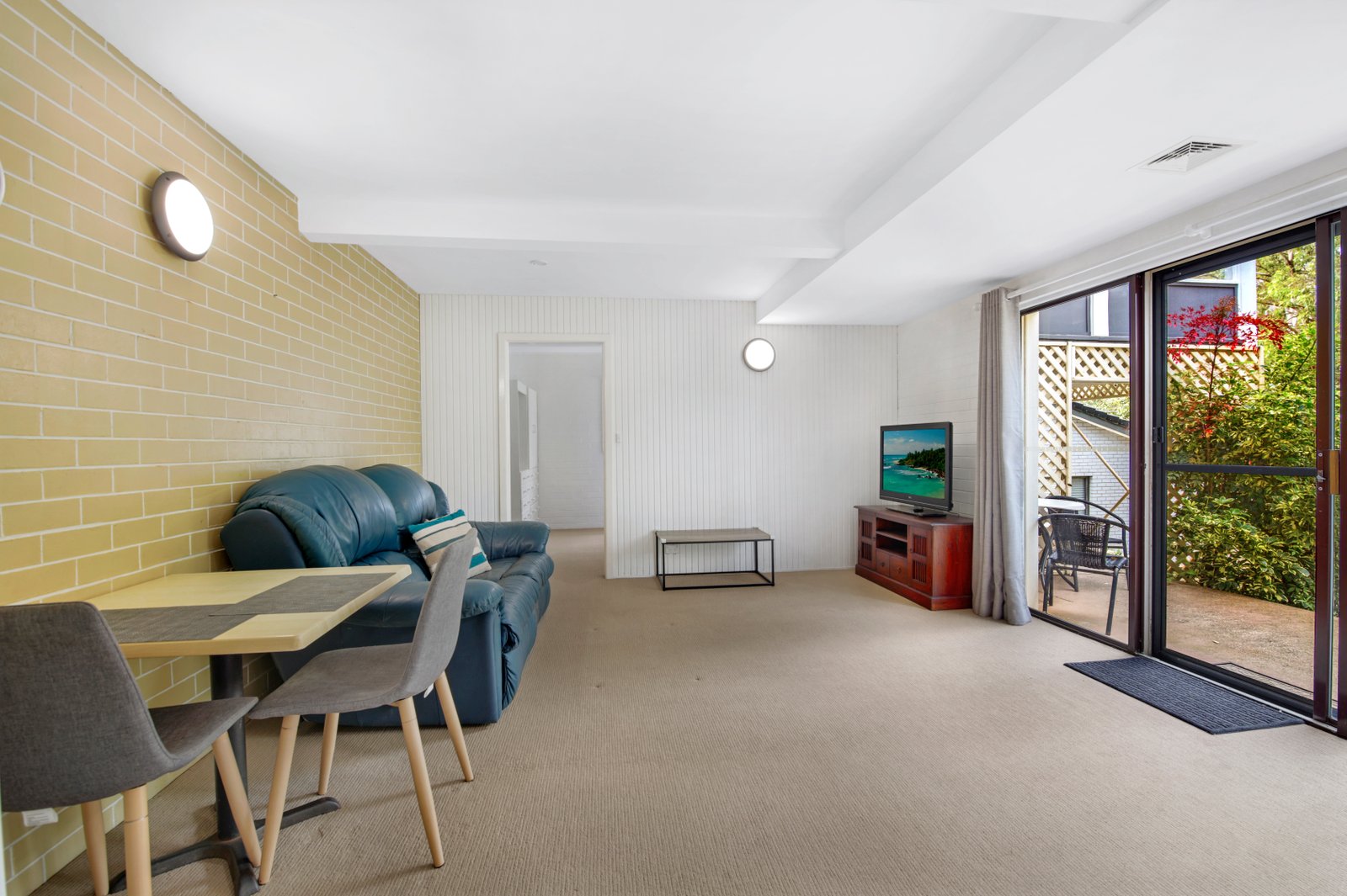 18 Sandy Beach Road KORORA 21