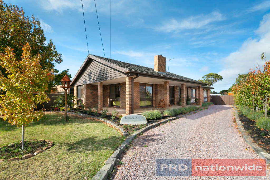 18 Sayle Street SEBASTOPOL 1