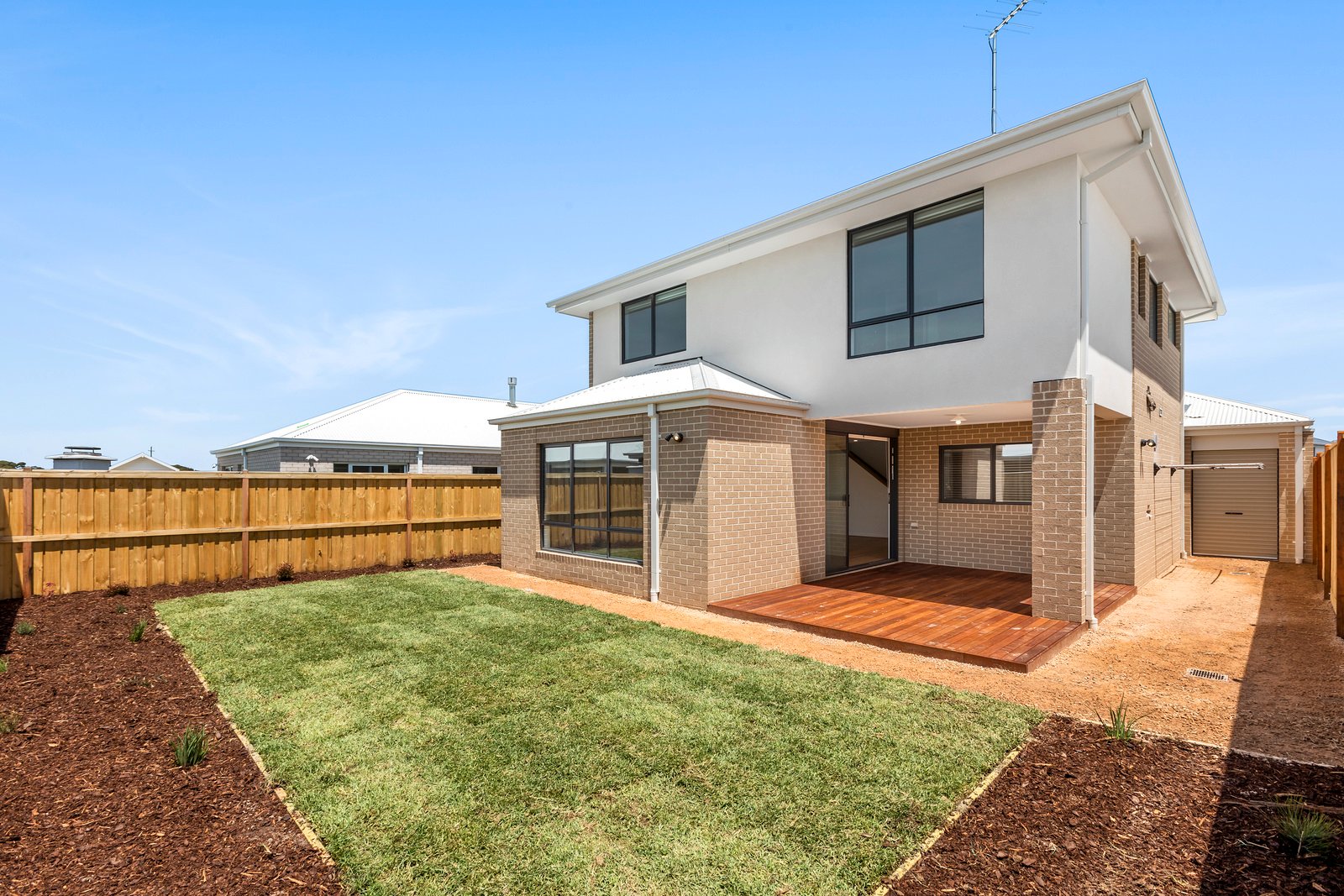 Real Estate and Property in 18 Shearwater Grove, Point Lonsdale, VIC