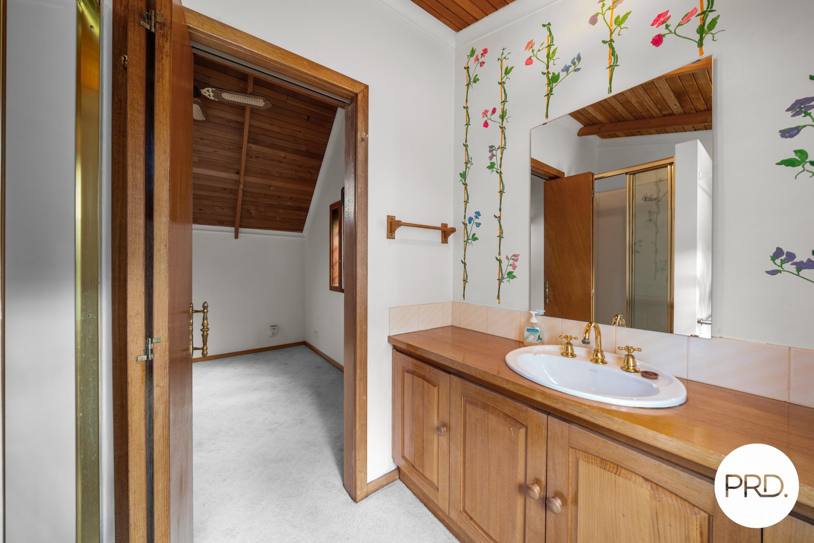 18 Shepherds Drive NEW NORFOLK 11