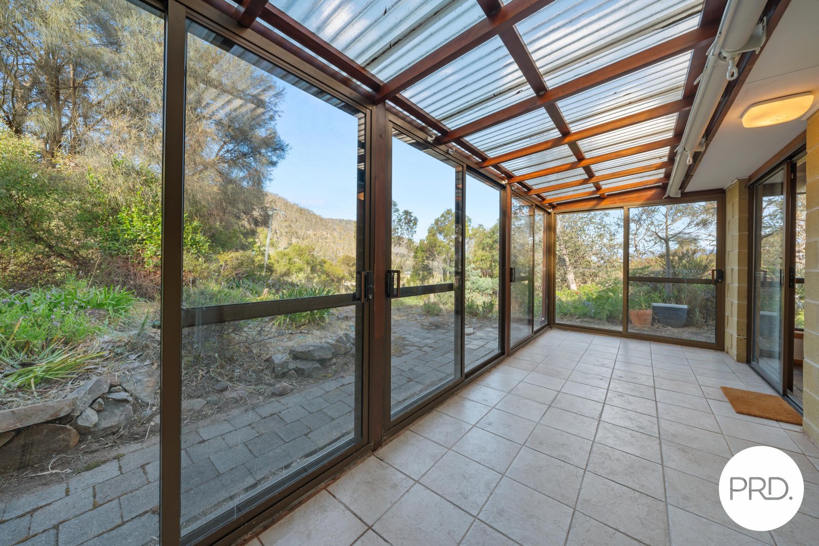 18 Shepherds Drive NEW NORFOLK 15