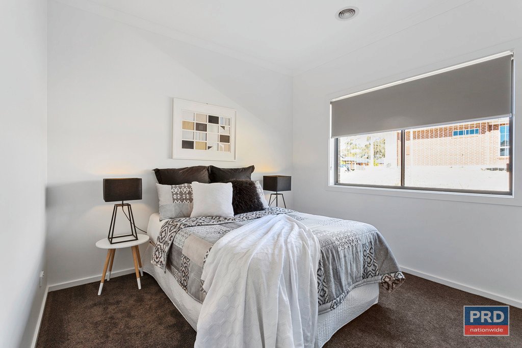 18 Shepherds Glen STRATHFIELDSAYE 7