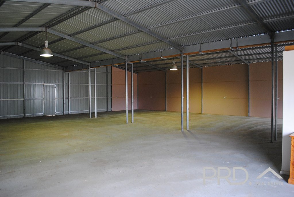 18 Silver City Highway BURONGA 4