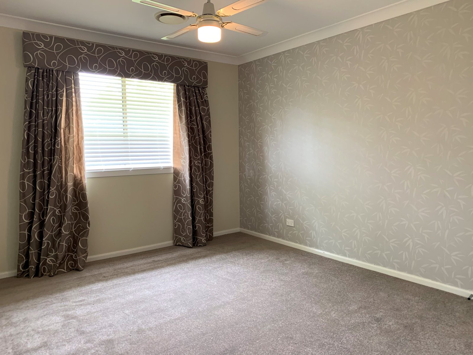 18 Simms Drive BUNGENDORE 10