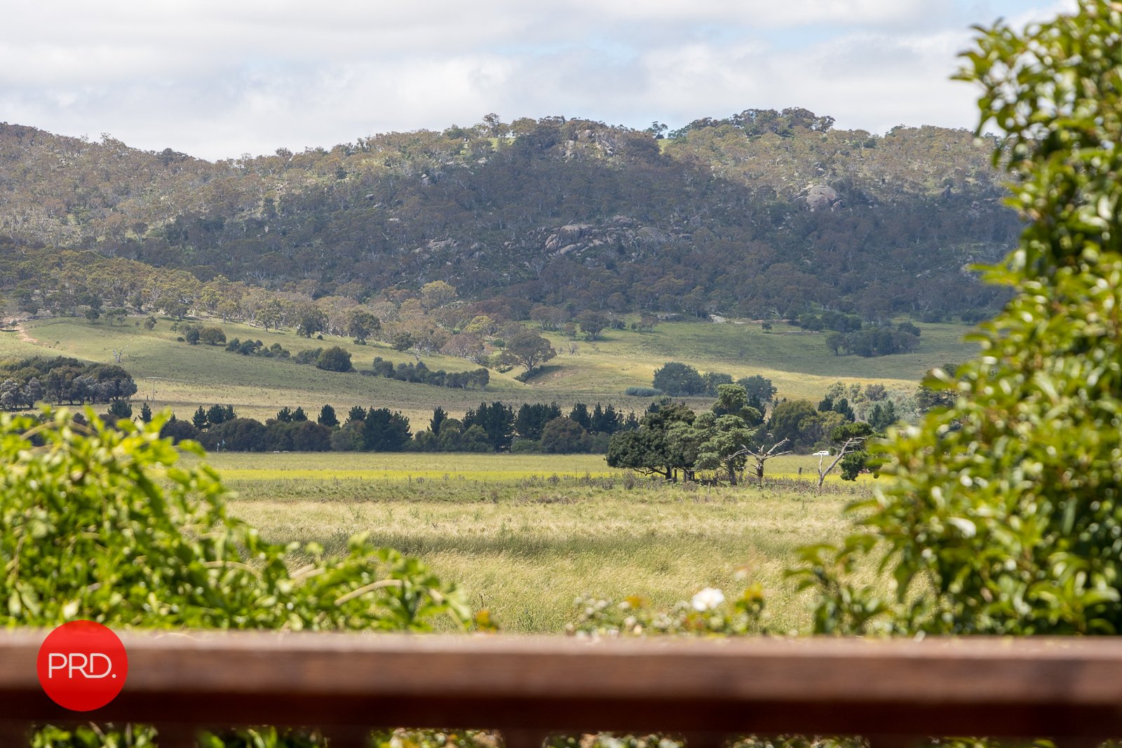 18 Simms Drive BUNGENDORE 8