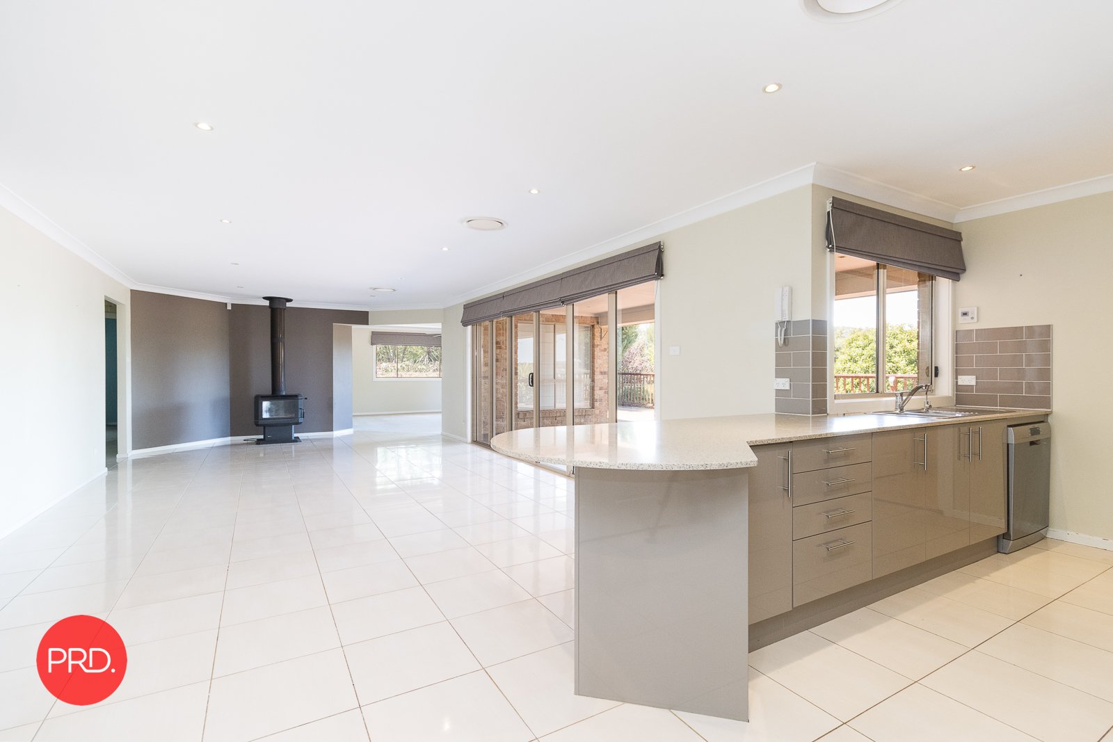 18 Simms Drive BUNGENDORE 11