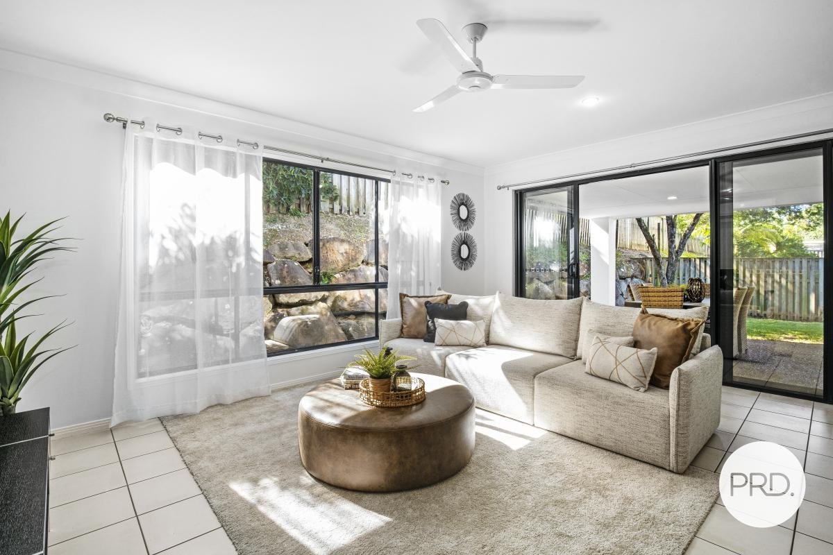 18 Solitaire Place ROBINA 2